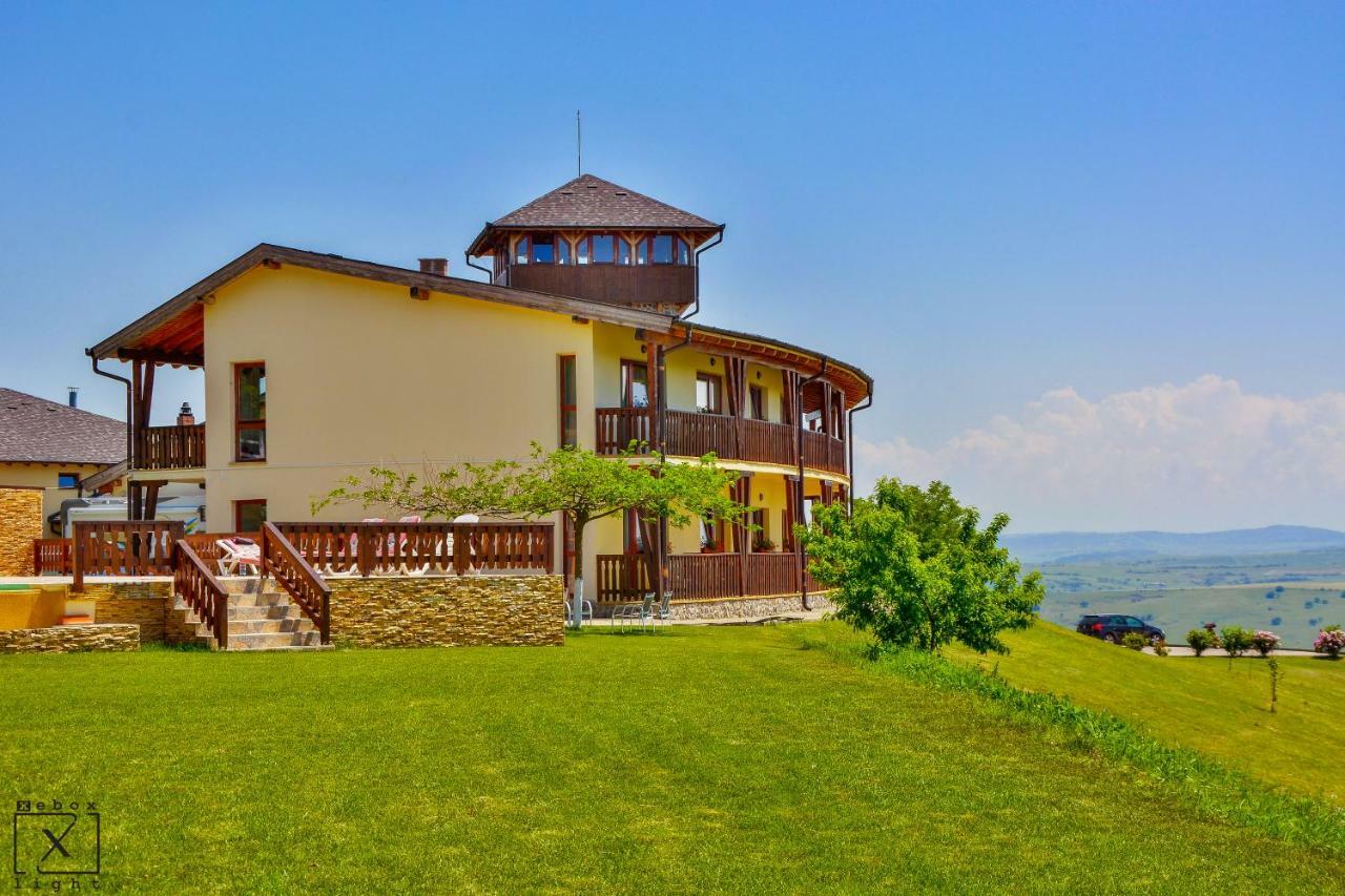 Pensiunea Casa Buna Girbova Luaran gambar